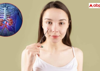 itchy skin repeatedly could signal kidney damage know why skin symptoms should never be ignored स्किन पर बार-बार महसूस हो रही है खुजली तो न करें नजरअंदाज, खराब हो सकती है किडनी