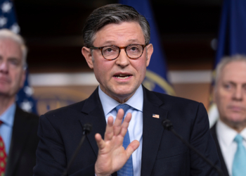 Four Republicans Defy House Speaker to Force Vote on Extending ACA Subsidies