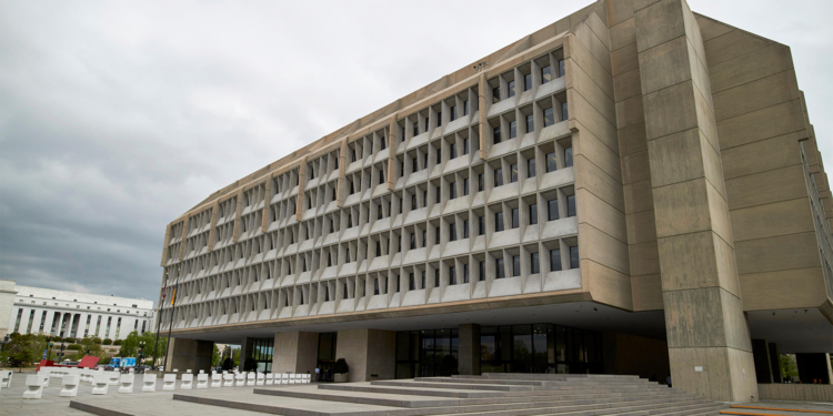 HHS Moves to Halt Gender-Affirming Care for Youth