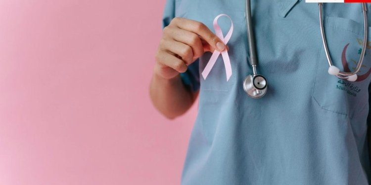 रोजाना 10 मिनट कर लें ये एक्सरसाइज, आसपास भी नहीं फटकेगा यह खतरनाक कैंसर