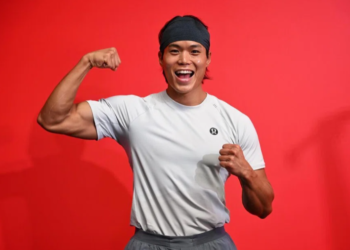 Amotti loves Singapore's bak kut teh so much, his wife cooks it for him at home