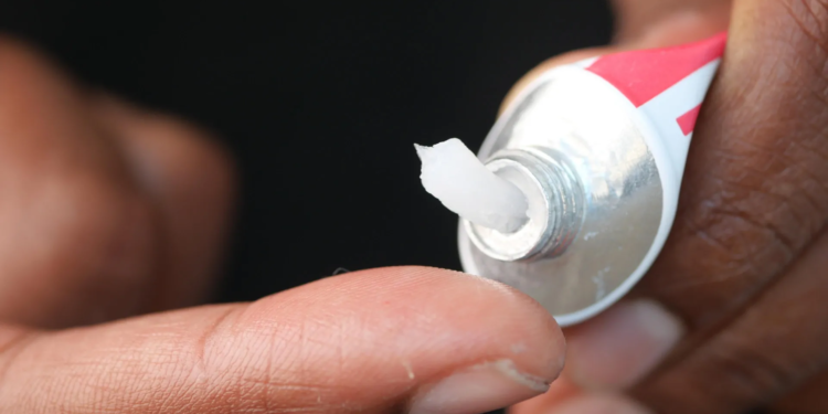 Breakthrough “smart” gel restores blood flow and heals diabetic wounds in days