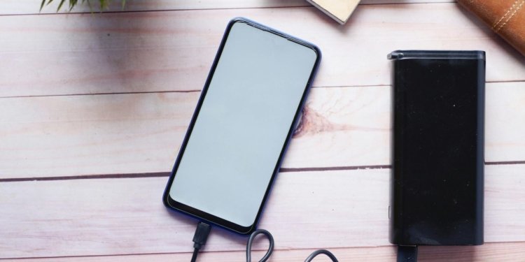 Flying in 2026? Make sure you follow the guidelines for power banks