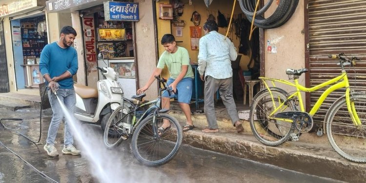 Indore water contamination: Mayor says informed of 10 deaths