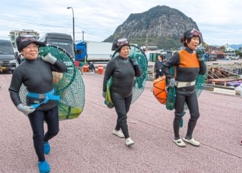 Is Jeju Island's centuries-old haenyeo culture dying?