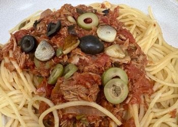 Pinoy version of Pasta Puttanesca