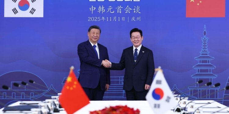 South Korean president heads to China, hoping to sidestep Taiwan tensions