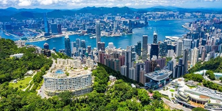 Why the Philippinesâ elite are choosing the Hong Kong residency path for their family legacies