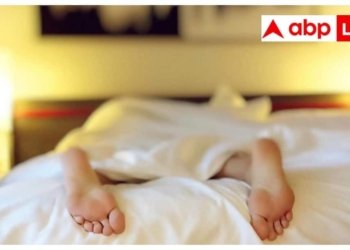 दिनभर रजाई में रहते हैं फिर भी गरम नहीं होते पैर, कहीं ये बीमारी तो नहीं?