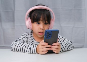 Big Smile, No Teeth: It's programming made for idiots, not kids