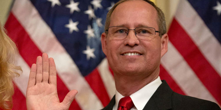 GOP Physician Lawmaker Puts Insurers on Notice