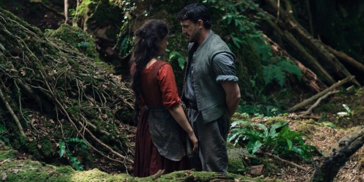 'Hamnet' review: Grief through the Bard and his wife's eyes