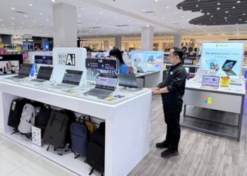 Headline: How AI changes the way people work, learn and play