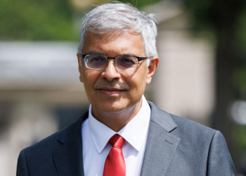 I Was a CDC Senior Leader. From What I Saw, No One Should Run Two Agencies.