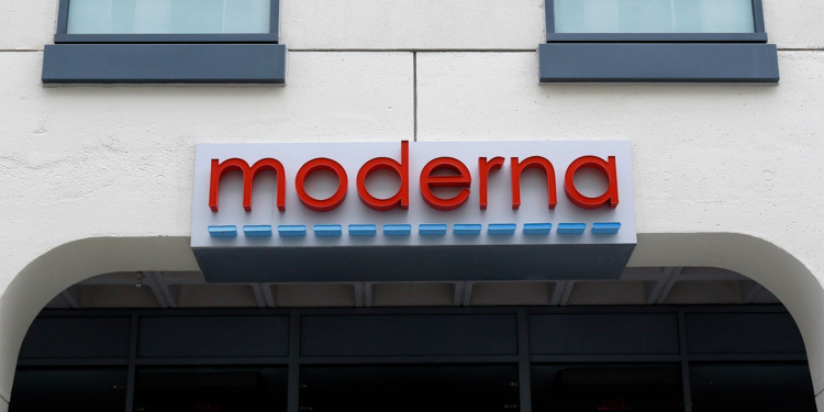 Moderna Says the FDA Will Consider Its New Flu Shot After Resolving a Public Dispute