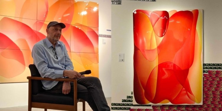 Peter Zimmerman plays with colors, stickers in 1st Philippine solo show