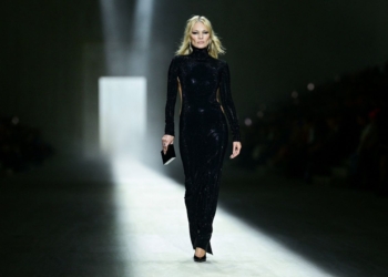 Return to sexed-up roots? Kate Moss closes Demna's first Gucci show in a thong