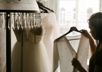 Western brides embrace multi-look wedding fashion, a trend long popular in Asia