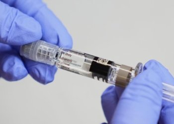 Why did the U.S. FDA decline to review the new mRNA influenza vaccine?