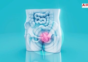 Colon Cancer Symptoms: पेट दर्द और थकान को न करें नजरअंदाज, युवाओं को अपना शिकार बना रहा है ये खतरनाक कैंस