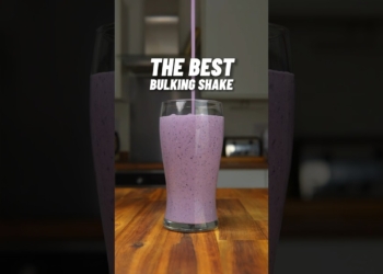 THE TASTIEST High Calorie Bulking Shake! 🔥🥤 OVER 900 Calories!