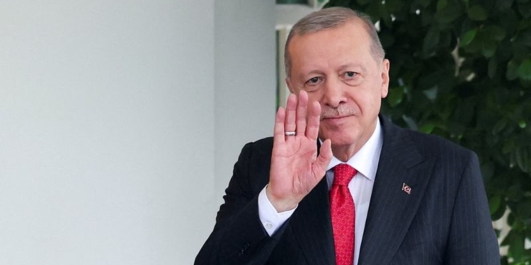 Türkiye says making 'intense' efforts to end Mideast war