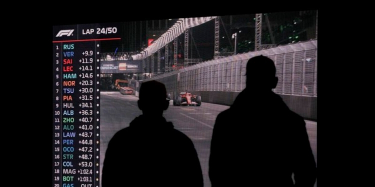 Live viewing powers Formula One to biggest total audience in five years