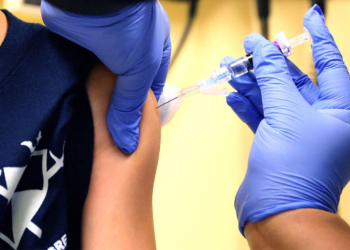 CDC Studies Suggest Slumping Flu Shot Protection