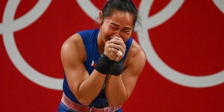 'Drawing lang': Hidilyn Diaz's manager clarifies 'lifetime supply of fuel' incentive