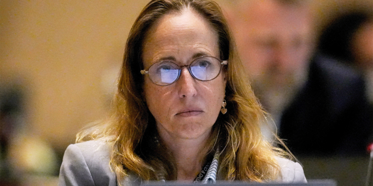 FDA Drug Chief Aims to Hire Friend Pushing for Controversial SSRI Warning