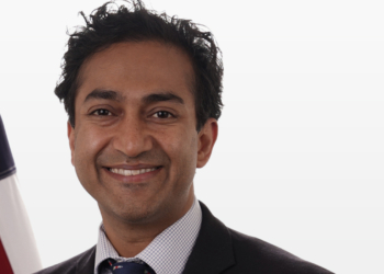 FDA's Controversial Vaccine Chief Exits ... Again