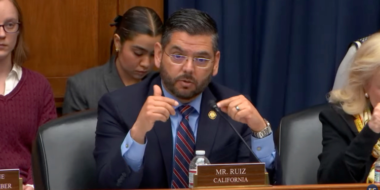 If Docs Have to Buy Malpractice Insurance, So Should Health Insurers, Says Lawmaker