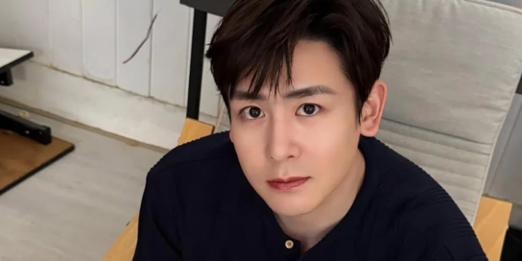 Nichkhun of K-pop boy band 2PM stalked by woman near his house