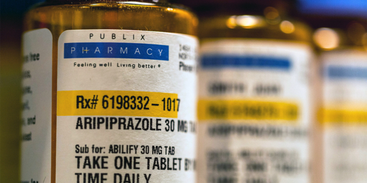 Non-Doctors Now Handle 40% of Antipsychotic Scripts in Medicare