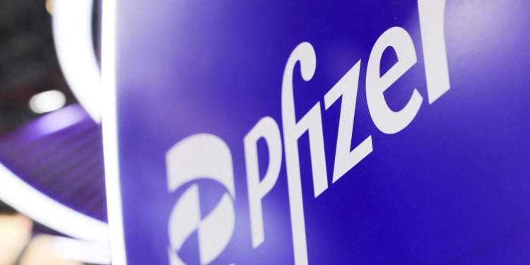Pfizer says experimental breast cancer drug cuts risk of disease worsening in mid-stage trial