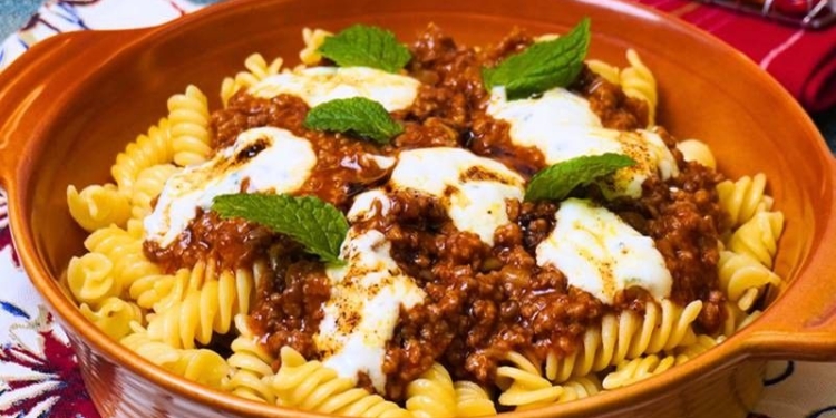 Turkish-style Tomato Pasta