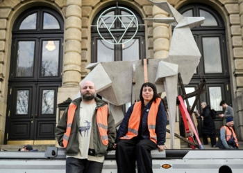 Ukraine's 'Origami Deer' sculpture rescued from frontline tours Europe