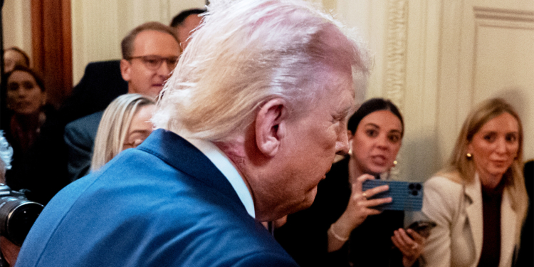 White House Details Cause of Trump's Neck Redness