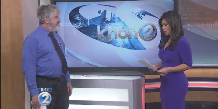 Ask a Doctor: Fatty liver, change in stool, arm numbness and more