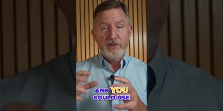 Creatine & Low-Carb Diet: Preserve Muscle & Lose Fat #shorts