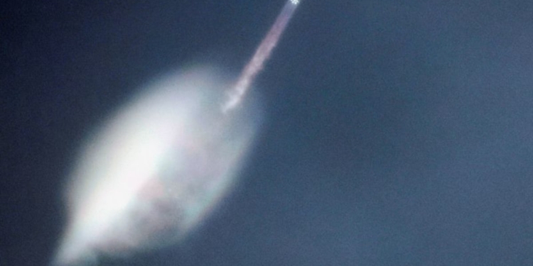 Blue Origin says it has landed reused New Glenn rocket booster