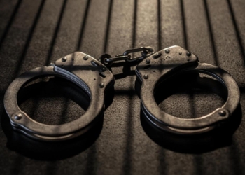 Fake call centre duping buyers of weight-loss products busted, 11 arrested