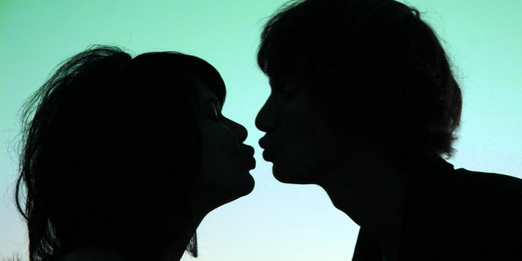 Is Kissing for Celiacs Gluten-Free? Small Study Weighs In