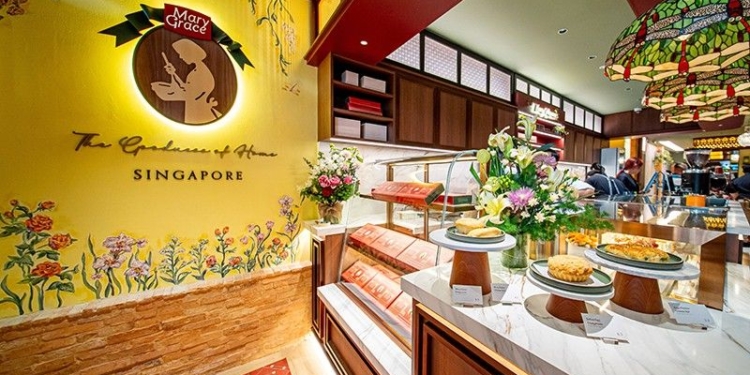 Mary Grace Caf&Atilde;&copy; draws crowds and warm reception in Singapore debut