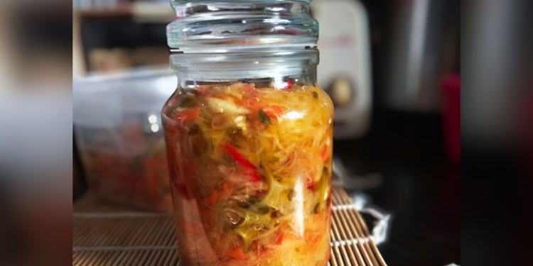 Pickled veggies with