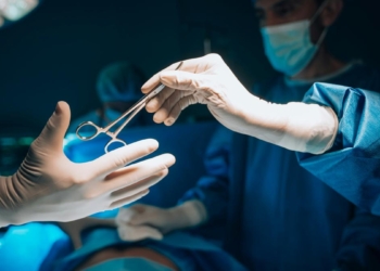 Sorry, Musk: autonomous surgery is decades away, not three years