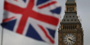 UK's healthy life expectancy falls two years: study