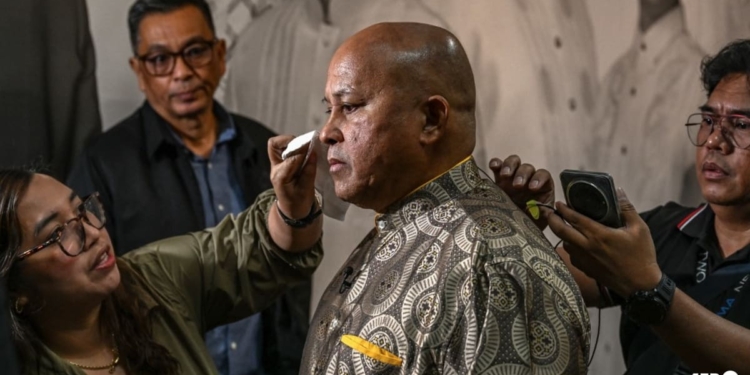 Gunshots fired as chaos erupts at Philippine Senate where lawmaker wanted by ICC holds out