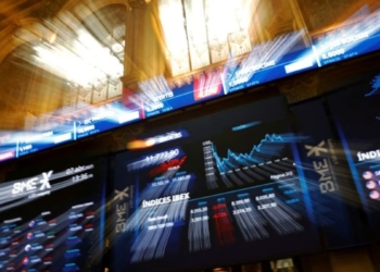 Global equity funds draw inflows for the seventh week on earnings optimism