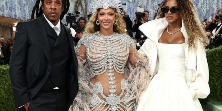 Beyonce returns to Met Gala after 10 years with Jay-Z, daughter Blue Ivy